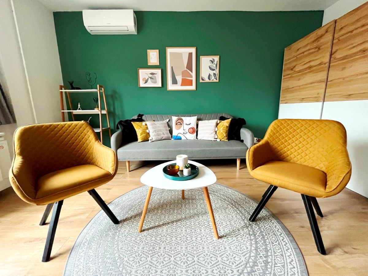 Artic Home Apartman-Nearby City Center! Pécs Kültér fotó